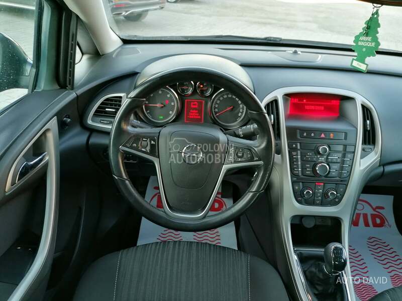 Opel Astra J 1.7 Cdti