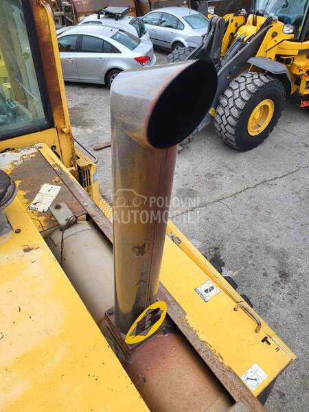 Izduvna cev za Volvo utovarivače