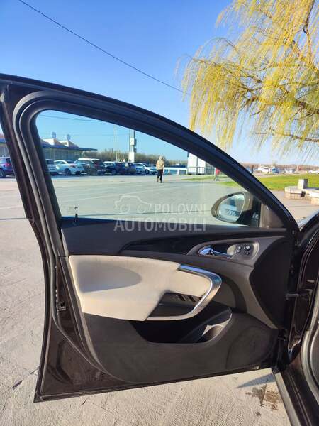 Opel Insignia 