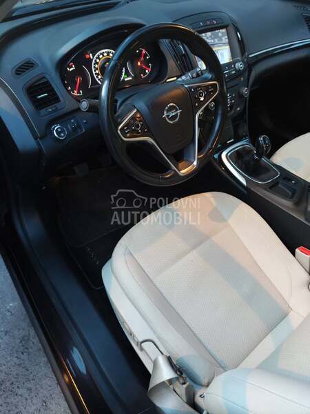 Opel Insignia 