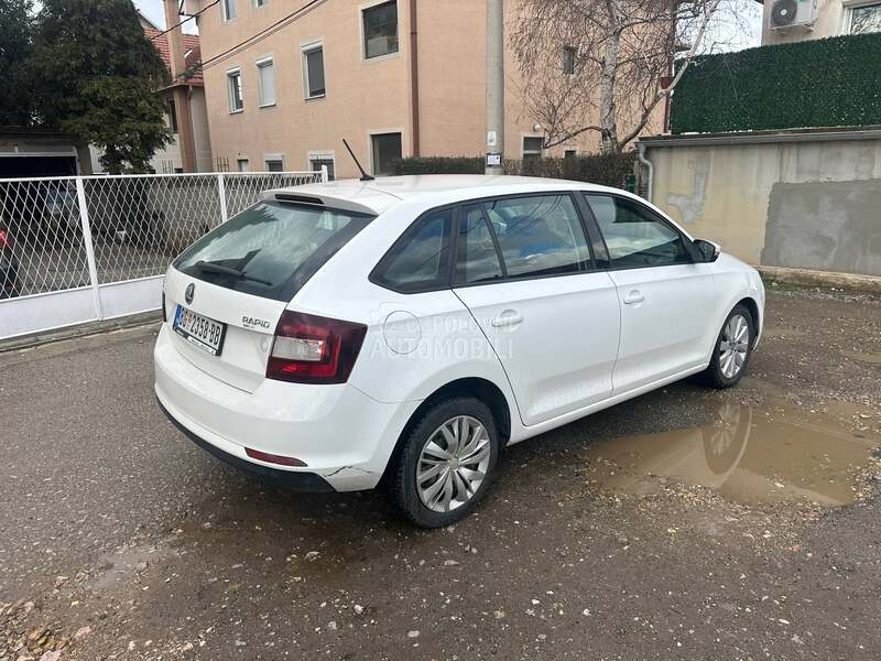 Škoda Rapid 