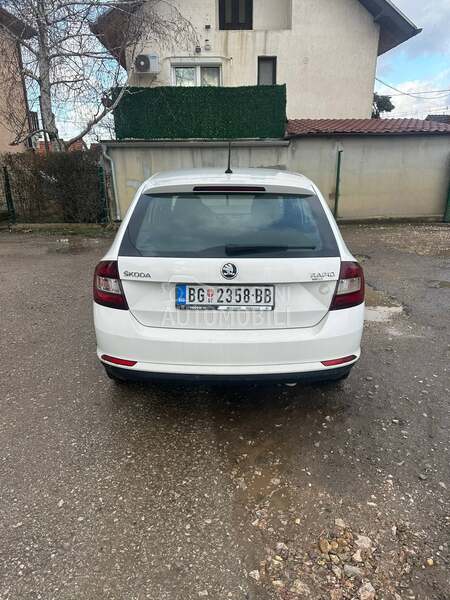 Škoda Rapid 