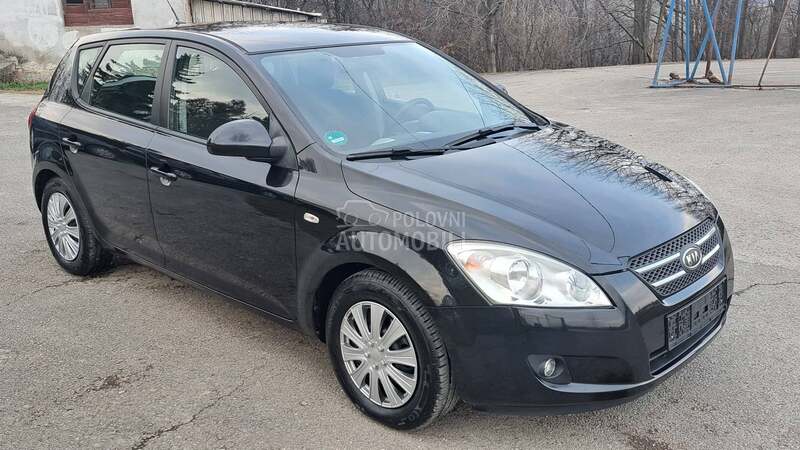Kia cee`d reg 02.27