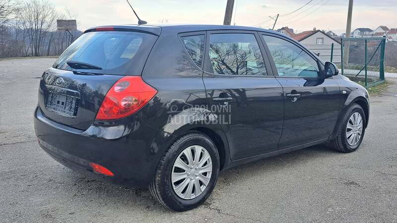 Kia cee`d reg 02.27