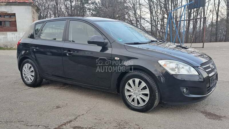 Kia cee`d reg 02.27