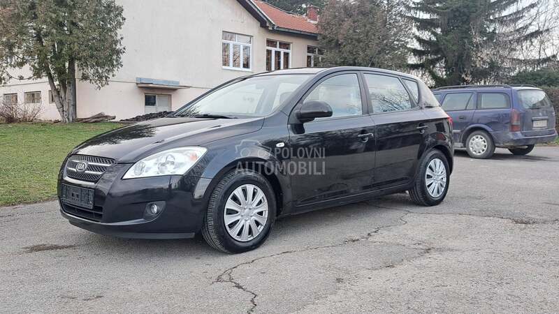 Kia cee`d reg 02.27