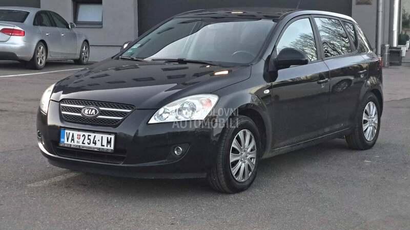 Kia cee`d reg 02.27