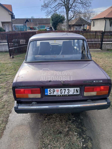 Lada 1500 