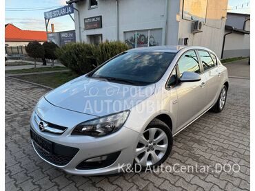 Opel Astra J 1.4 TURBO