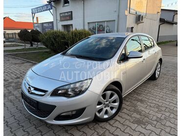 Opel Astra J 1.4 TURBO