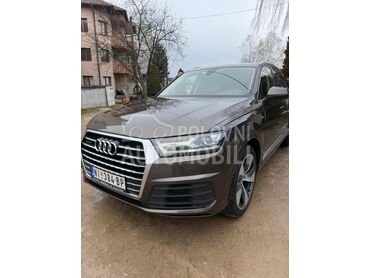 Audi Q7 3.0 Luxury edition