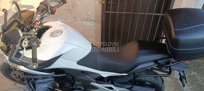 CFMOTO 700mt A2