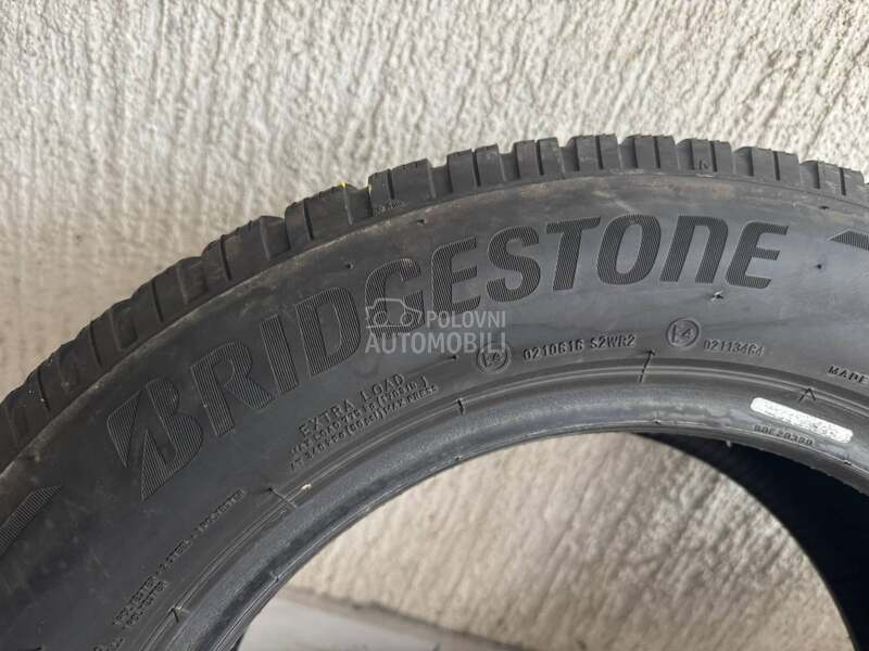 Bridgestone 215/60 R16 Zimska