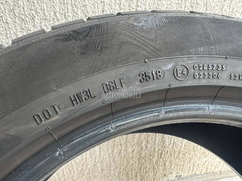 Continental 235/55 R18 Zimska
