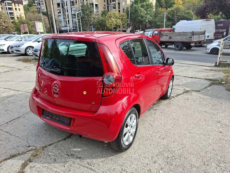 Opel Agila 1,2 B