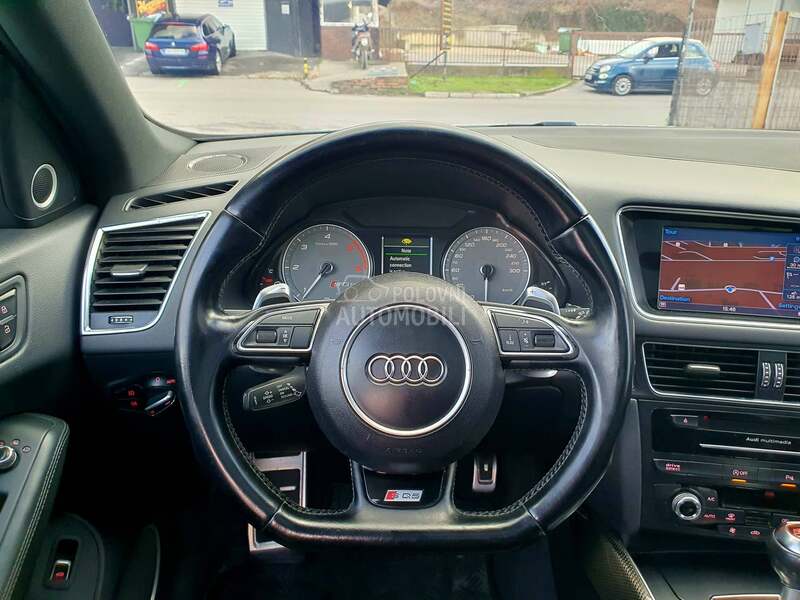 Audi SQ5 QUATTRO