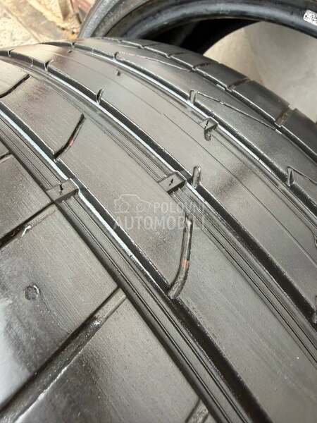 Hankook 235/40 R19 Letnja