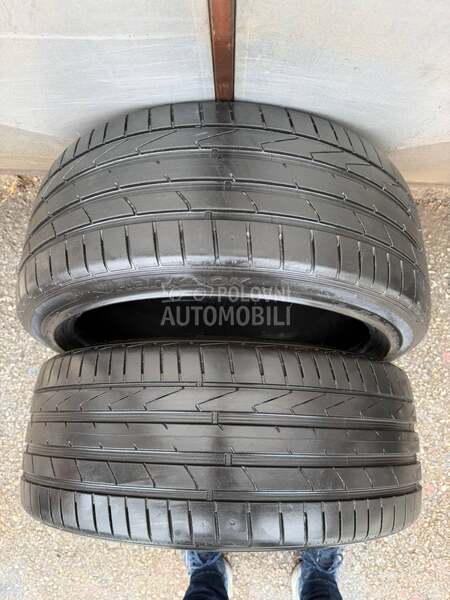 Hankook 235/40 R19 Letnja