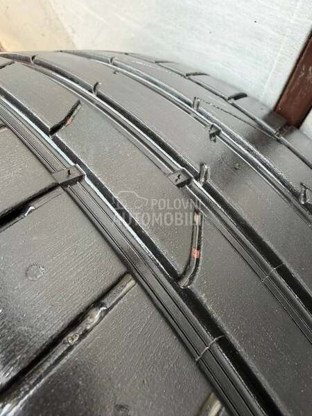 Hankook 235/40 R19 Letnja