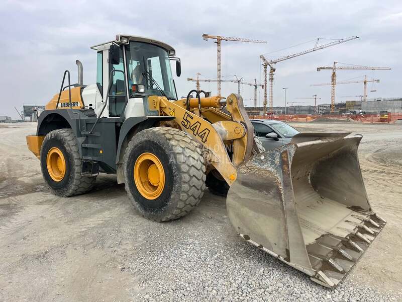 Liebherr 544 l Svica