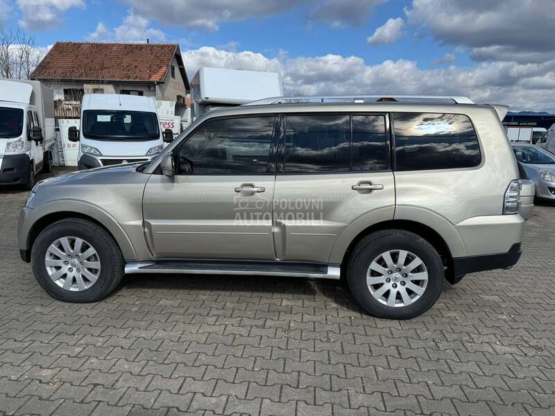 Mitsubishi Pajero 