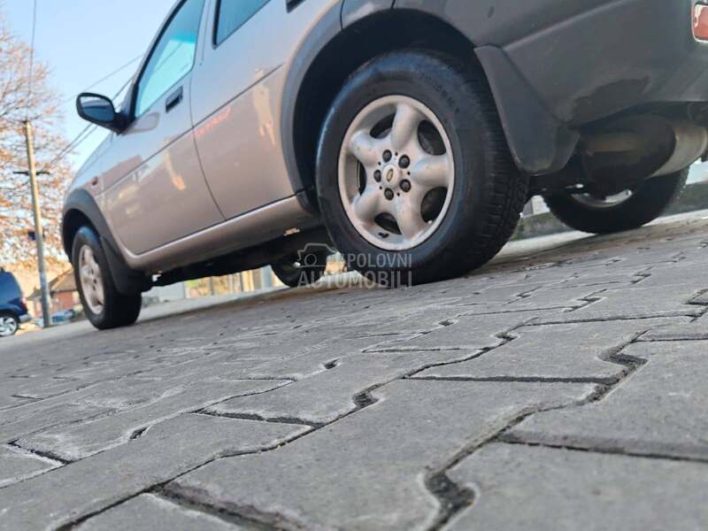 Land Rover Freelander 