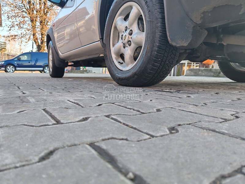 Land Rover Freelander 