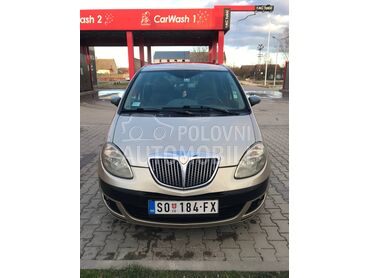 Lancia Musa 1.9 Mtj