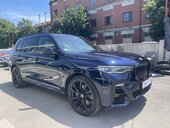 BMW X7 M50D
