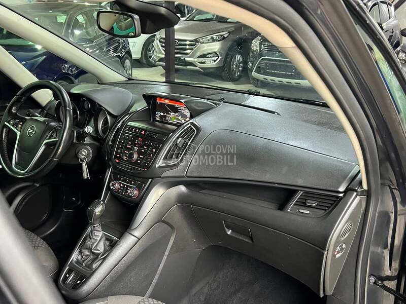 Opel Zafira 