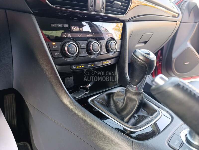 Mazda 6 2.2 D REVOLUTION
