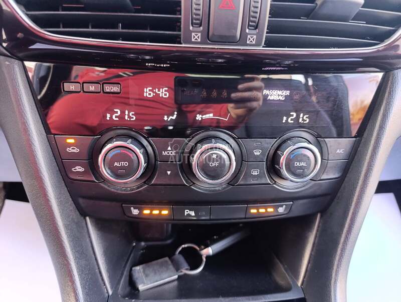 Mazda 6 2.2 D REVOLUTION