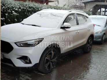 MG ZS 