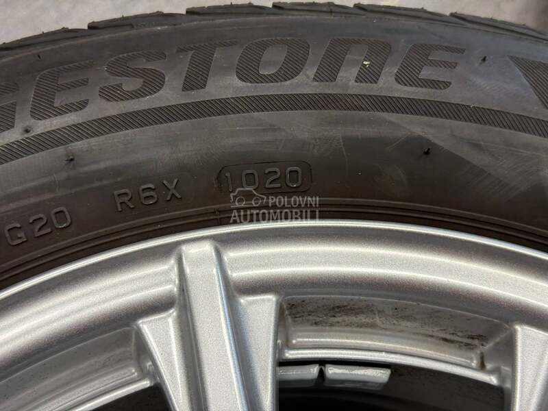 Bridgestone 205/60 R16 Zimska