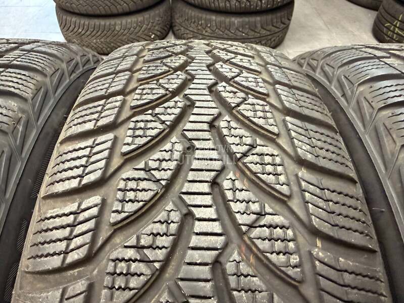 Bridgestone 205/60 R16 Zimska