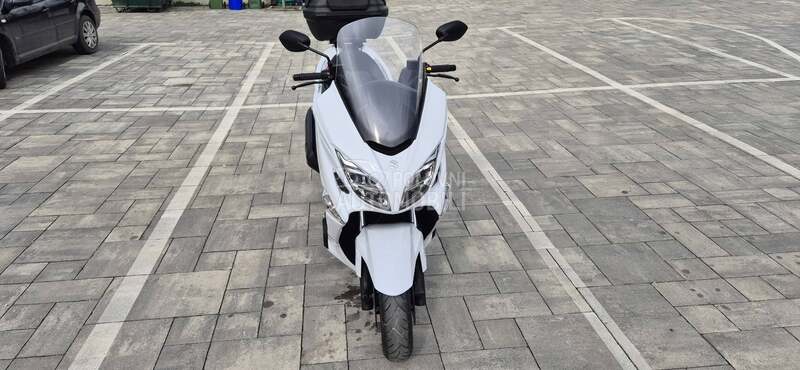 Suzuki burgman 400 CH