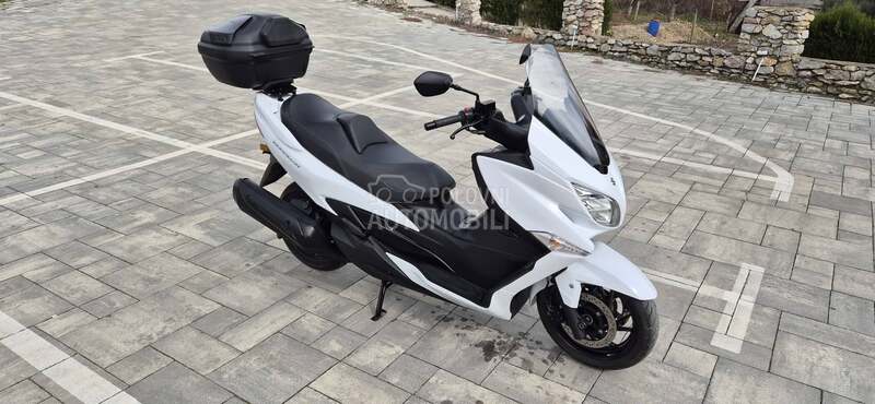 Suzuki burgman 400 CH