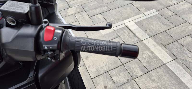 Suzuki burgman 400 CH