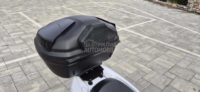 Suzuki burgman 400 CH