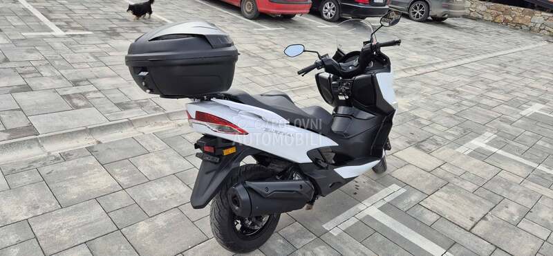 Suzuki burgman 400 CH