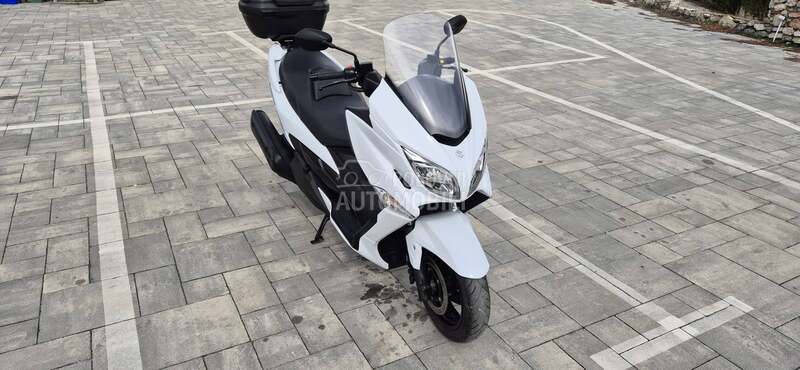 Suzuki burgman 400 CH