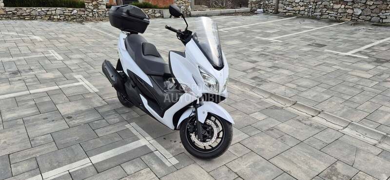Suzuki burgman 400 CH