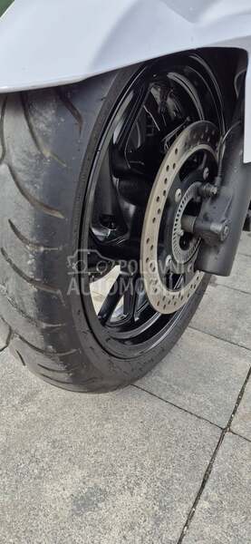 Suzuki burgman 400 CH