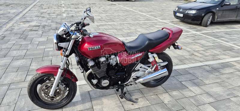 Yamaha xjr 1200