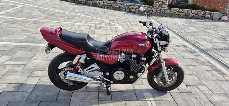 Yamaha xjr 1200