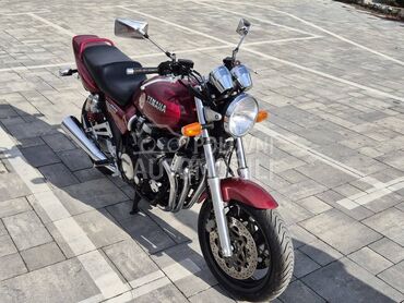 Yamaha xjr 1200