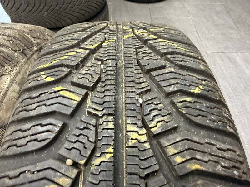 Uniroyal 215/60 R16 Zimska