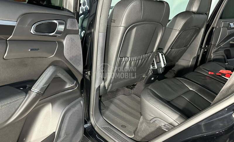 Porsche Cayenne 3.0