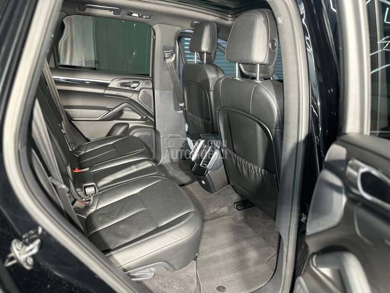 Porsche Cayenne 3.0