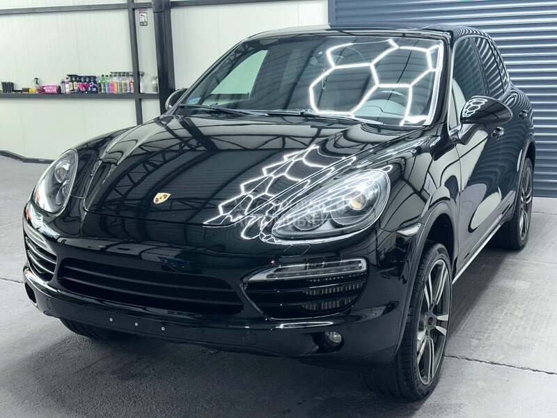 Porsche Cayenne 3.0